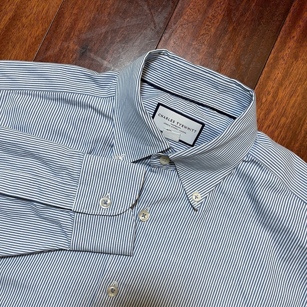 Charles Tyrwhitt Shirt Mens 16 33 Blue White Striped Non Iron Classic Fit Preppy